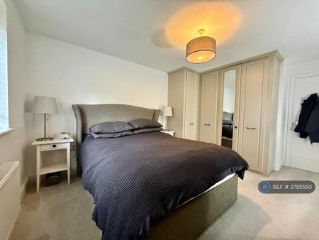 2 bedroom flat to rent - Photo 5