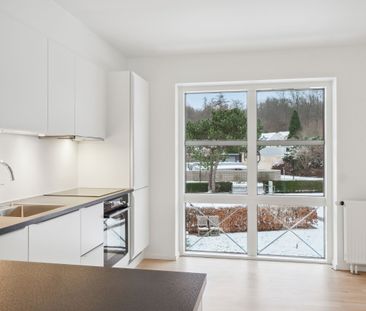 Gennemrenoveret 3-vær. stuelejlighed med 2 terrasser på eftertragte... - Photo 6