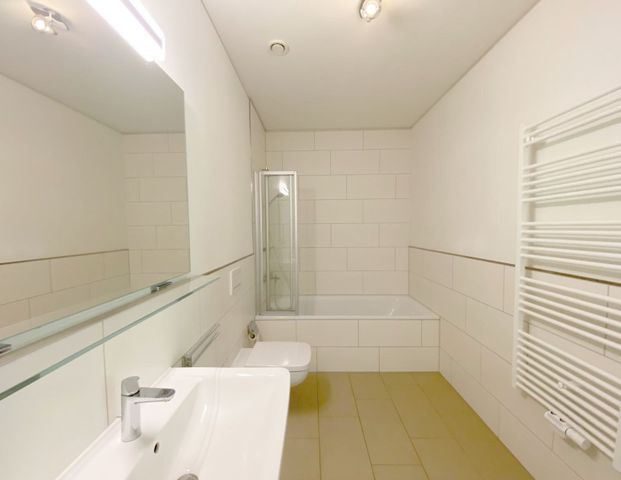 Trier: Wohnen an der Mosel – moderne 3 ZKB Erdgeschosswohnung mit Einbauküche und Terrasse - Photo 1