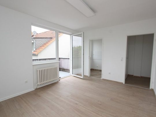 ***1 ZKB Appartement mit Balkon in Uninähe sucht neuen Mieter*** - Photo 1