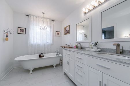 For Lease - 15 Battenberg Avenue, Toronto, Ontario - Photo 4