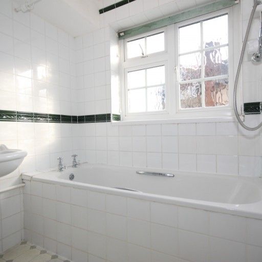 Lower Edgeborough Road, Guildford - Photo 1