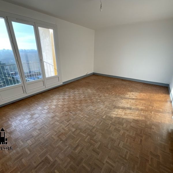 Location Appartement 3 pièces 74m² BOURGES 18000 - Photo 1