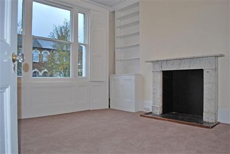 4 bedroom detached house to rent - Photo 4