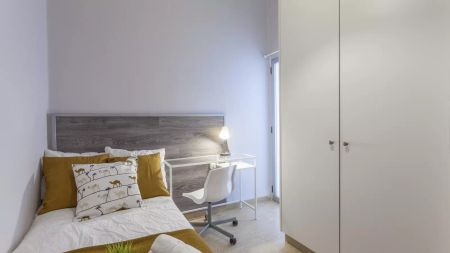 Room in a shared 7-bedroom apartment for rent in Arrancapins, Valencia - Foto 2