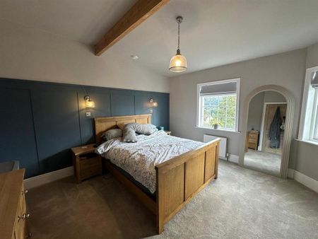 4 bedroom semi-detached house to rent - Photo 3