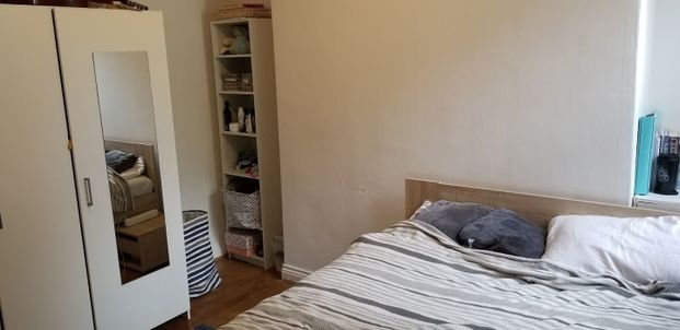 1 Bed Flat, Great Clowes St, M7 - Photo 1