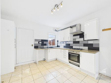 2 bedroom terraced house to rent - Photo 2