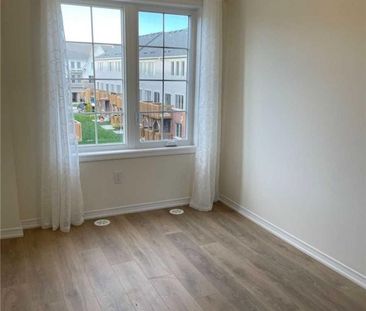 For Lease - 251 Danzatore Path Unit# 23, Oshawa, Ontario - Photo 3