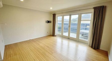 HALSWELL - 3 BEDROOM TIDY AND FULLY INSULATED HOME, PET NEGOTIABLE - Photo 2