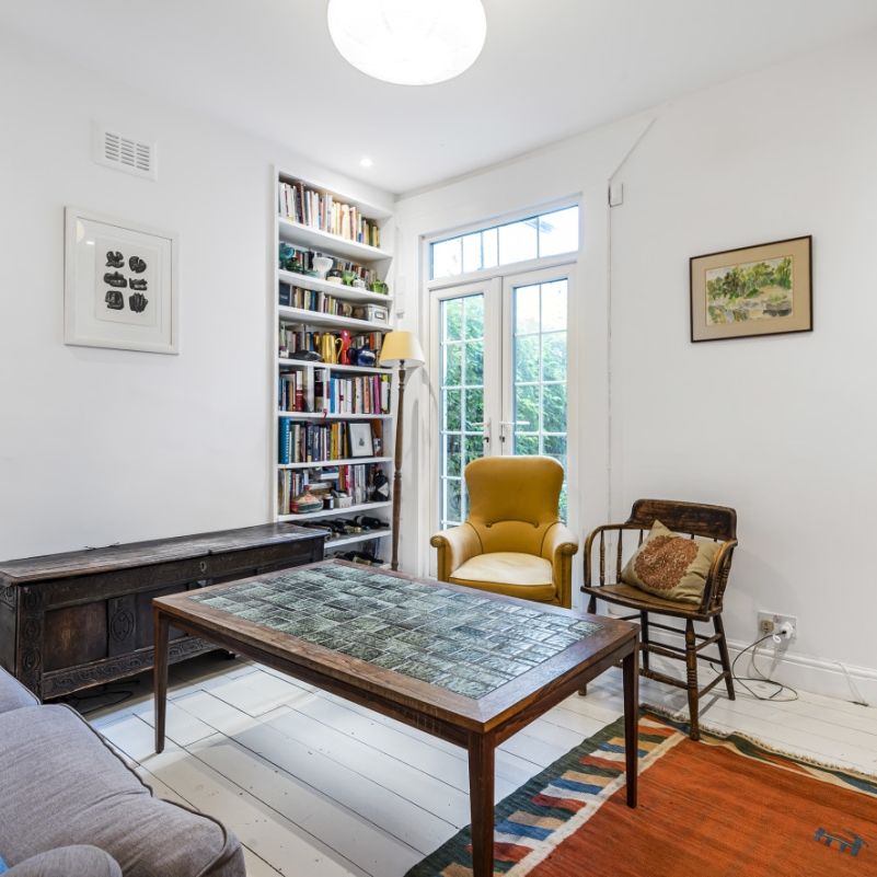 Rowena Crescent, London, SW11 - Photo 1