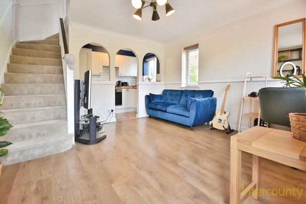 Princes Gate, CM23, Bishop`S Stortford - Photo 1