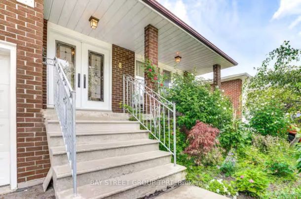 8 Kersey Crescent - Photo 1