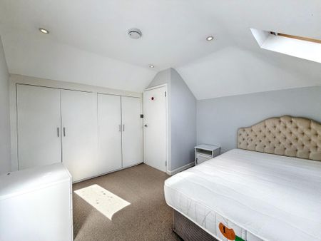 Sugden Road, Thames Ditton, KT7 - Photo 5