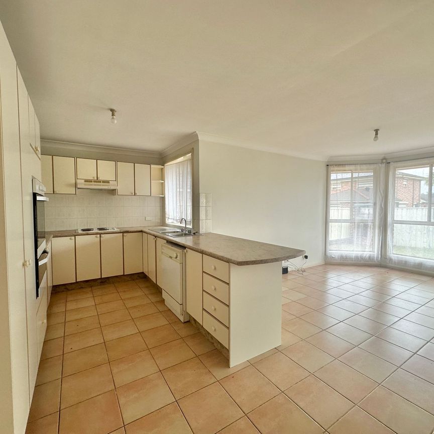 Well Presented Home! - Photo 1