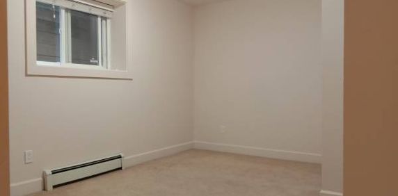 2 bedroom basement for rent - Photo 2