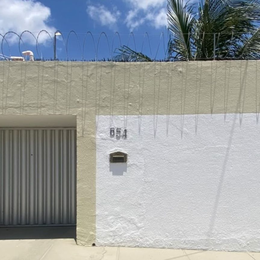 CASA PLANA - Photo 1