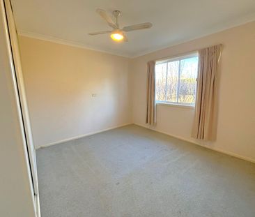 Charming Home & Perfectly Positioned - Photo 5