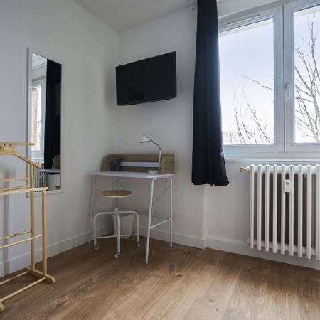 EUGENE JACQUET B Roommate 4 Bedrooms at Lille - Photo 3