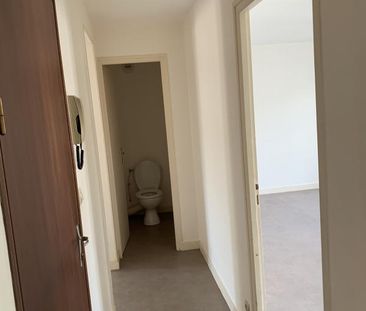 Location Appartement 3 pièces 65m² ANGERS 49100 - Photo 5