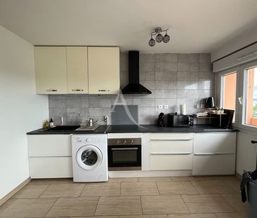Location Appartement 4 pièces 75m² - Photo 6