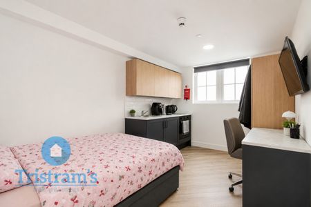 References Pending - 1 bed Studio - Photo 2
