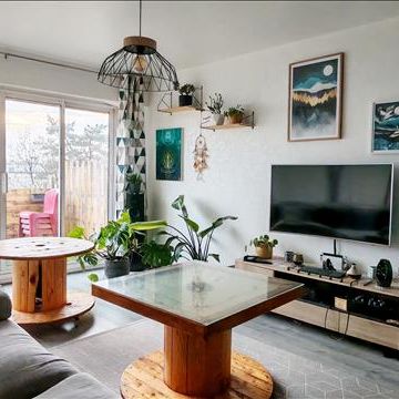 3 pièces - 63 m² - 3ème étage - Colocation non autorisée - Photo 1