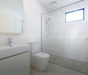 Sunshine North - Photo 2