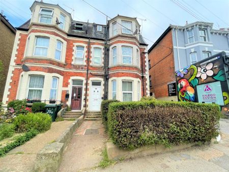 London Road, Bexhill On Sea, East Sussex - Photo 4