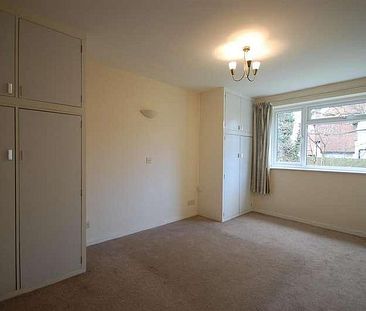 Lonsdale Close, Pinner, HA5 - Photo 2