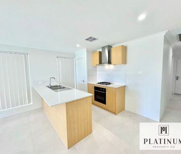 Near New Build 2025 - Spacious 3-Bedroom home - Photo 3