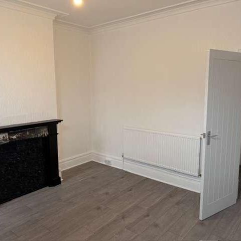 Bedroom Available To Rent, S9 - Photo 1