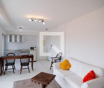 Studio para alugar com 35m², 1 quarto e 1 vaga - Foto 1