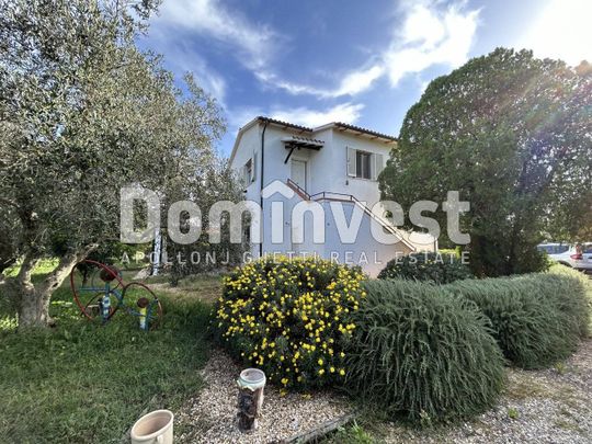 Villa unifamiliare, nuova, 215 m², Montalto di Castro - Photo 1