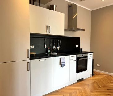 Een recent gerenoveerd en ruim 2 kamer appartement. - Photo 5