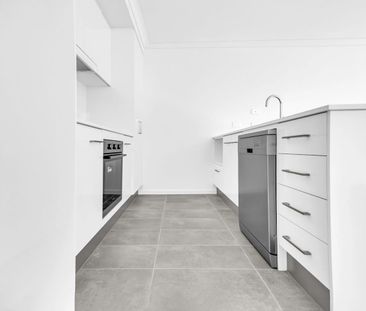 Brand New Townhouses to Rent at 'The Ridge Residences' Coomera - Photo 5