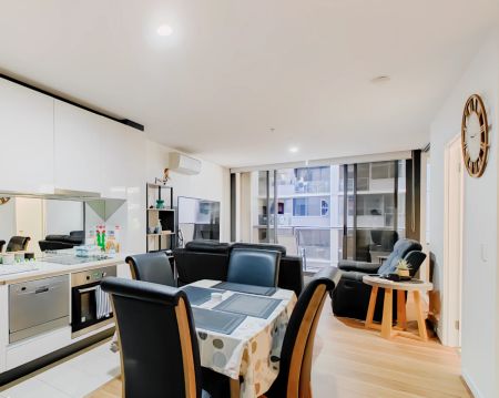 2 Bed 1 Bath - Photo 4