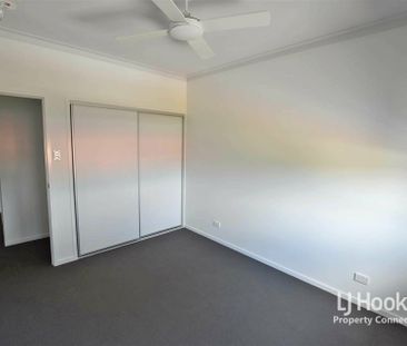 PRIVATE. HANDY LOCATION - Photo 5