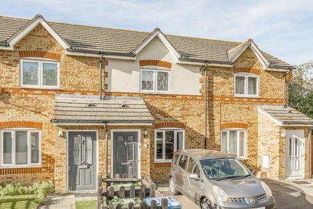 2 bedroom terraced house to rent - Photo 3