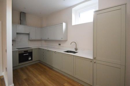 2 bedroom terraced house to rent - Photo 4