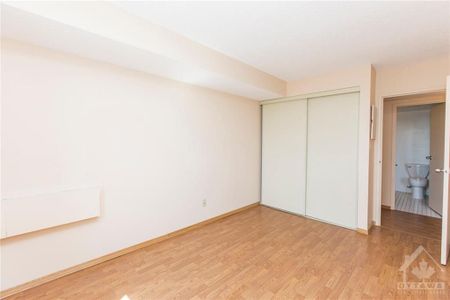 For Lease - 2760 Carousel Crescent Unit# 807, Blossom Park - Airport and Area, Ontario - Photo 5