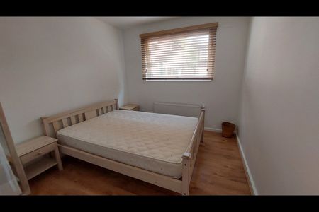 1 Bed Flat, Henderson Drive, NW8 - Photo 3