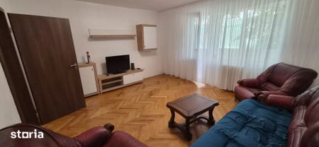 Apartament 3 Camere Etaj 1 Complexul Studentesc 450 euro - Fotografie 2