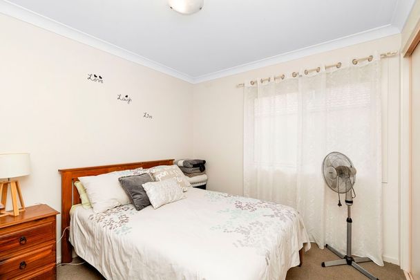 Stylish & Low-Maintenance Living - Photo 1