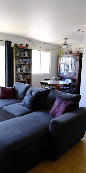 GRAND 4 1/2 ** DÉCEMBRE/JANVIER ** À PIED MÉTRO MONTMORENCY + BEAU SECTEUR + ENDROIT PAISIBLE + LAISSEZ-MOI VOTRE NOM ET TÉLÉPHONE - Photo 1