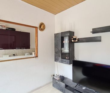 Helle 3-Raum-Wohnung mit Einbauküche in Schlettau - zentrumsnah! - Foto 1