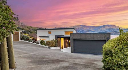 Beautiful Home with Stunning Views! - Photo 5