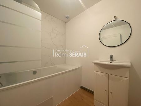 Location Appartement 3 pièces 67m² - Photo 2