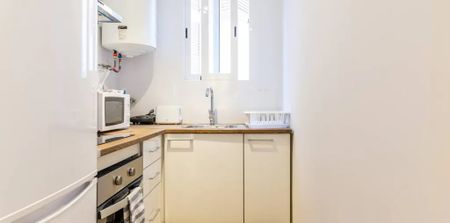 Carrer de lAntiga Travessera, L'Hospitalet de Llobregat, Catalonia 08906 - Photo 3