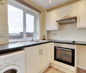 2 bedroom terraced house to rent - Photo 6
